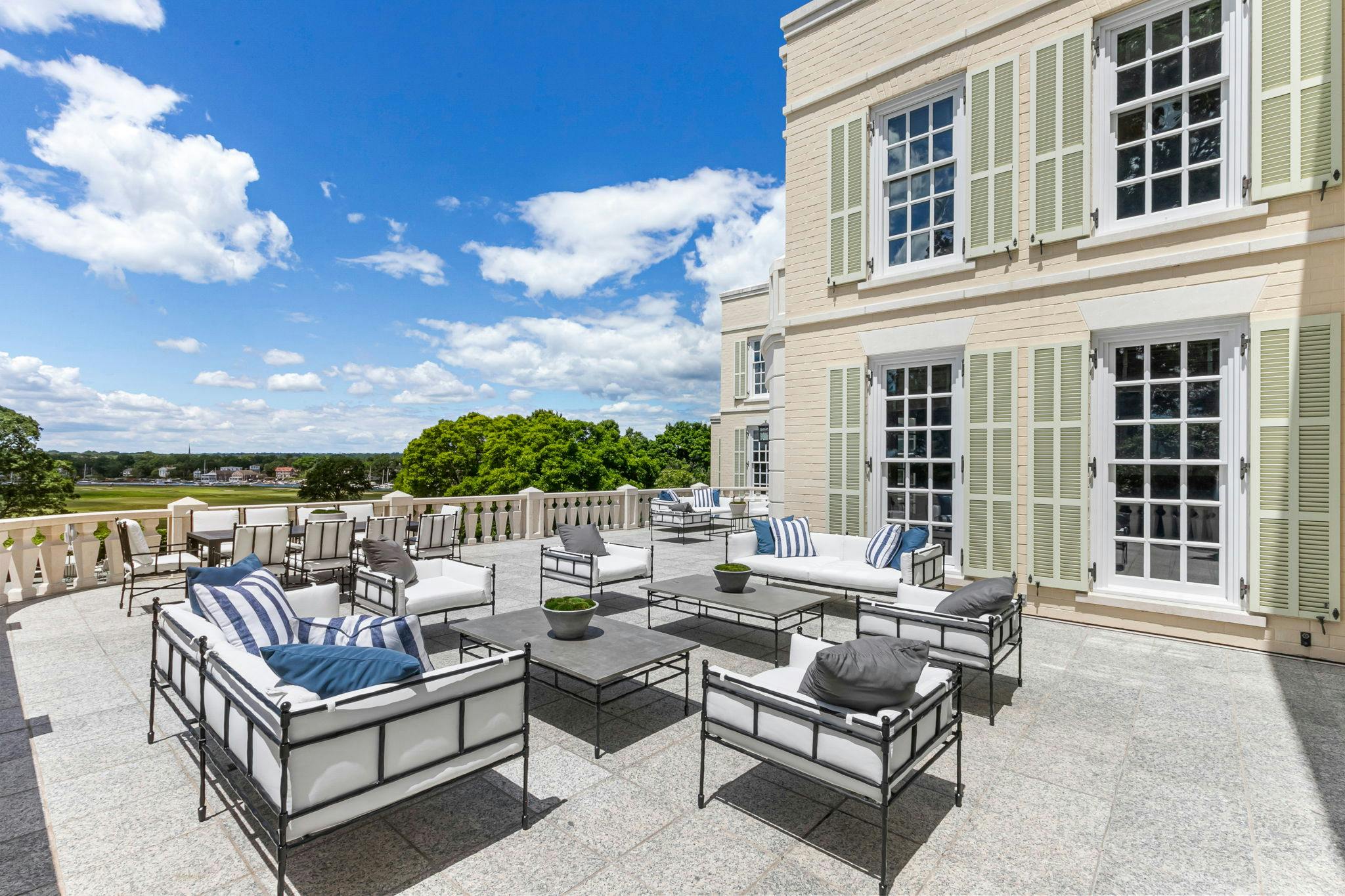 Meridith-Baer-Home-Home-Staging-Tristate-Connecticut-Sancutary-on-Sasco-Hill-Outdoor